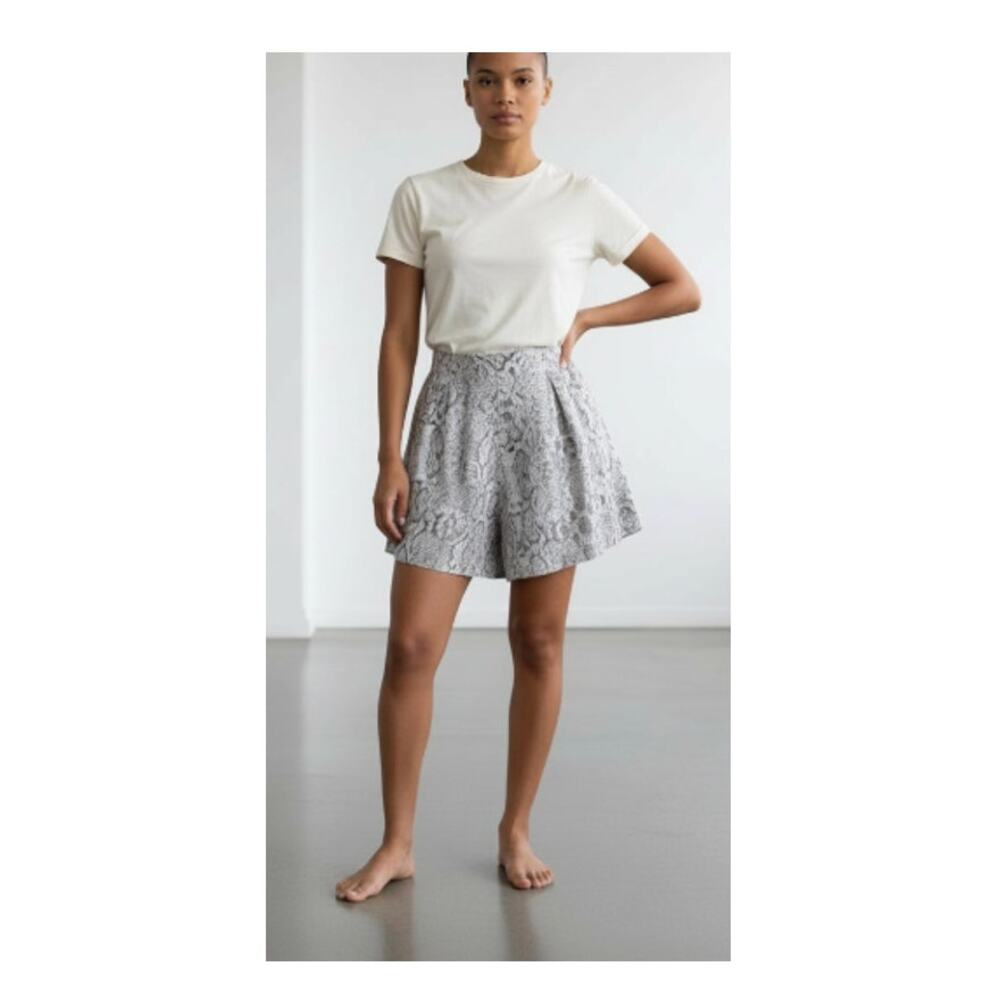 How.Very.Loved. Snake Print Shorts size Medium